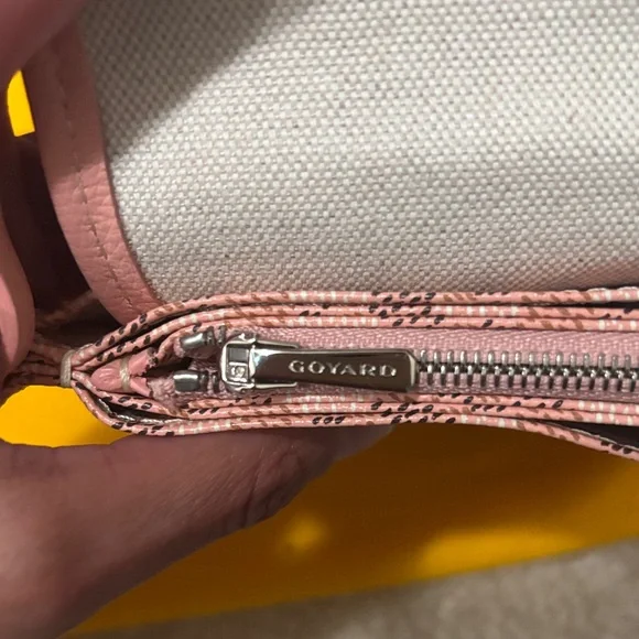 RARE Goyard Pink Plumet Wallet Crossbody Bag - Picture 11 of 16